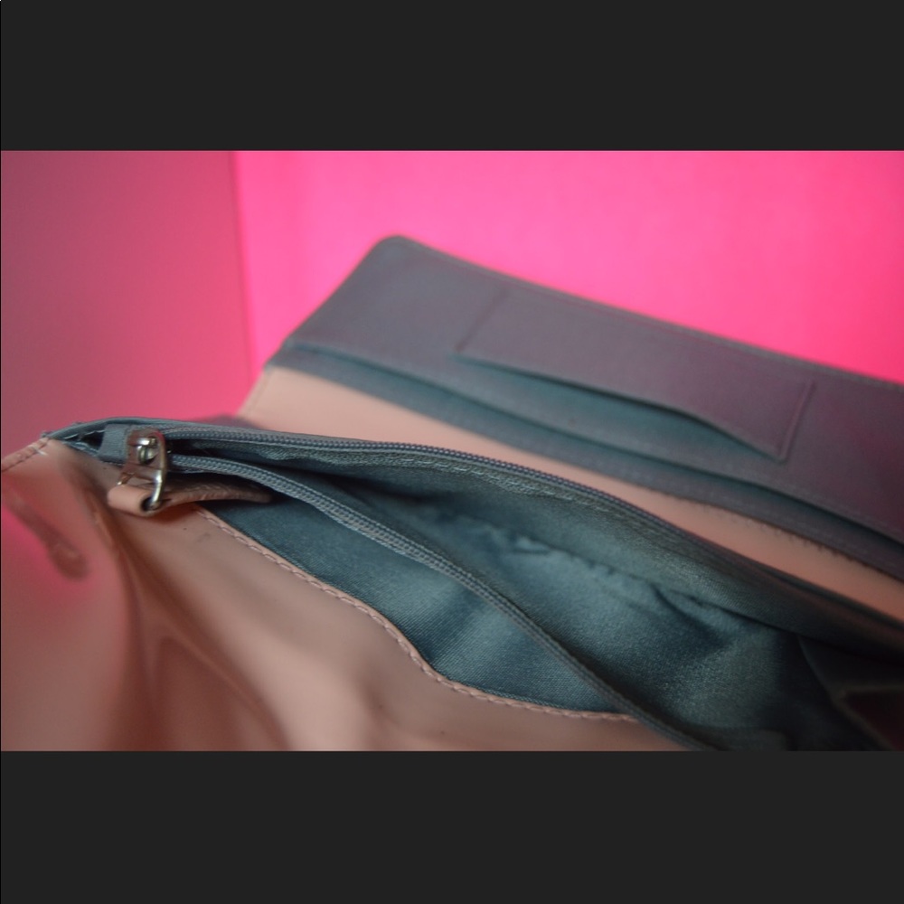 Pink wallet - Picture 8 of 8